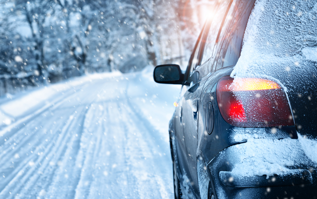 Cómo conducir con hielo: 8 trucos de seguridad