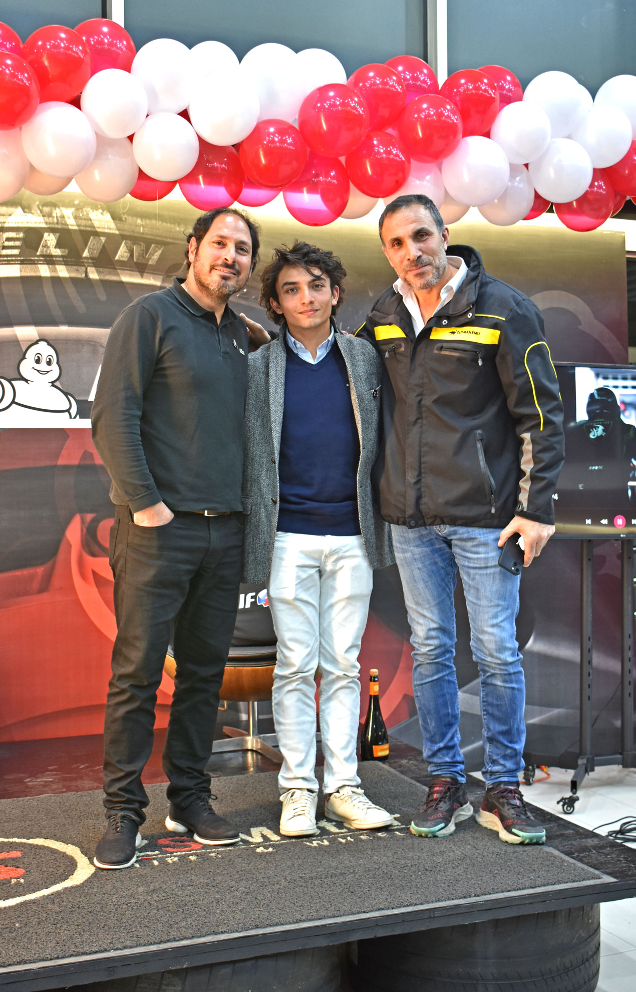 Nicolás Pino celebró en Chile su podio en las 24 Horas de Le Mans